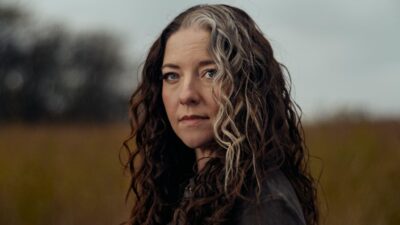 Featured image for Ashley McBryde Announces Highly Anticipated Fifth Studio Album ‘Wild’